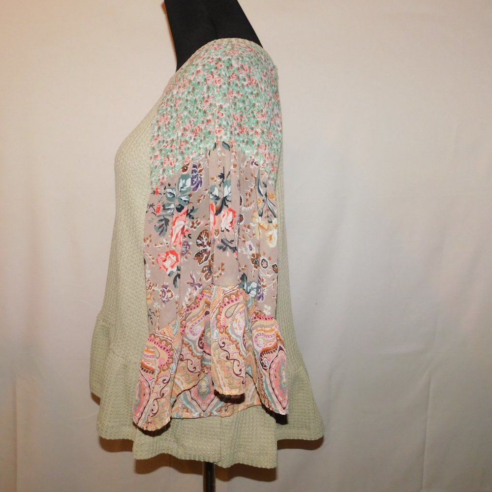 Umgee Peplum Boho Style Top Waffle Knit Floral Bell Sleeves Size Small - Picture 3 of 9